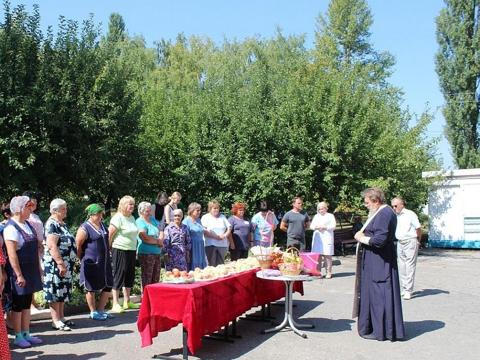 Освящение яблок в санатории "Дубравушка"