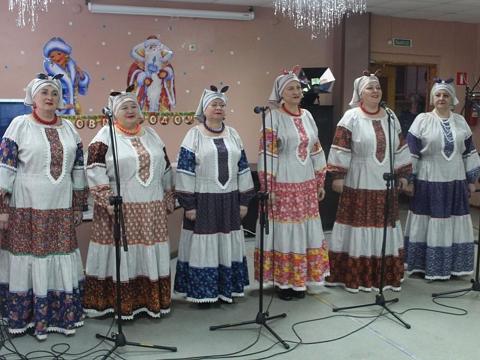 Представители Красного  креста и артисты посетили жителей ПВР в санатории «Дубравушка»