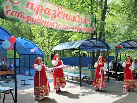 Праздничный концерт, посвящённый 73-й годовщине Победы в Великой Отечественной в фото 15